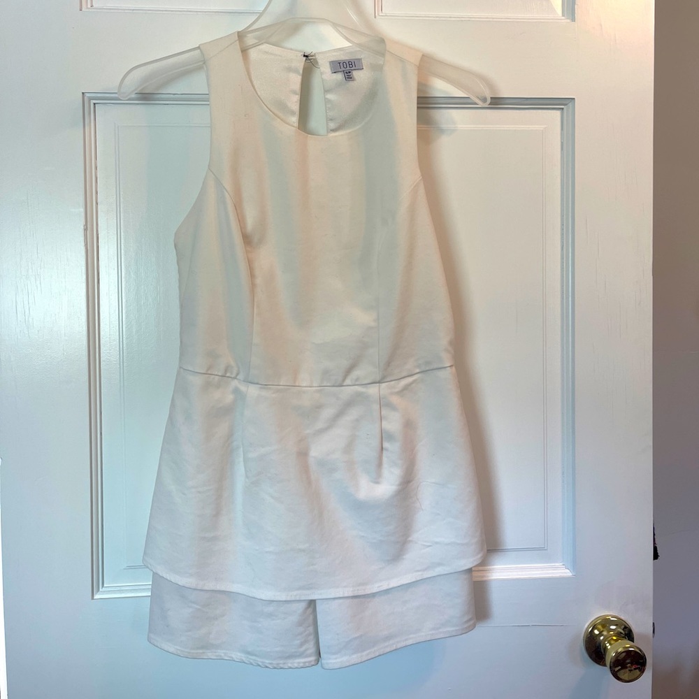 Tobi One Piece Sleeveless-Shortie Small in Offwhite